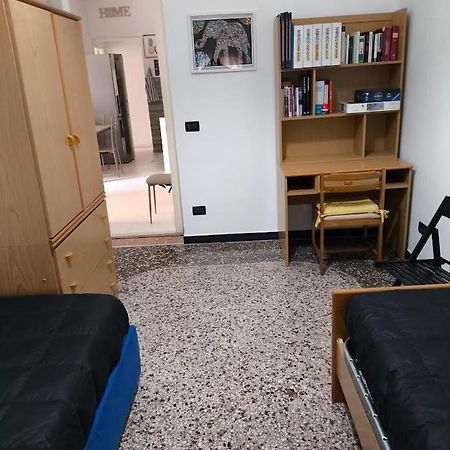 Appartamento In Centro Genoa Bagian luar foto