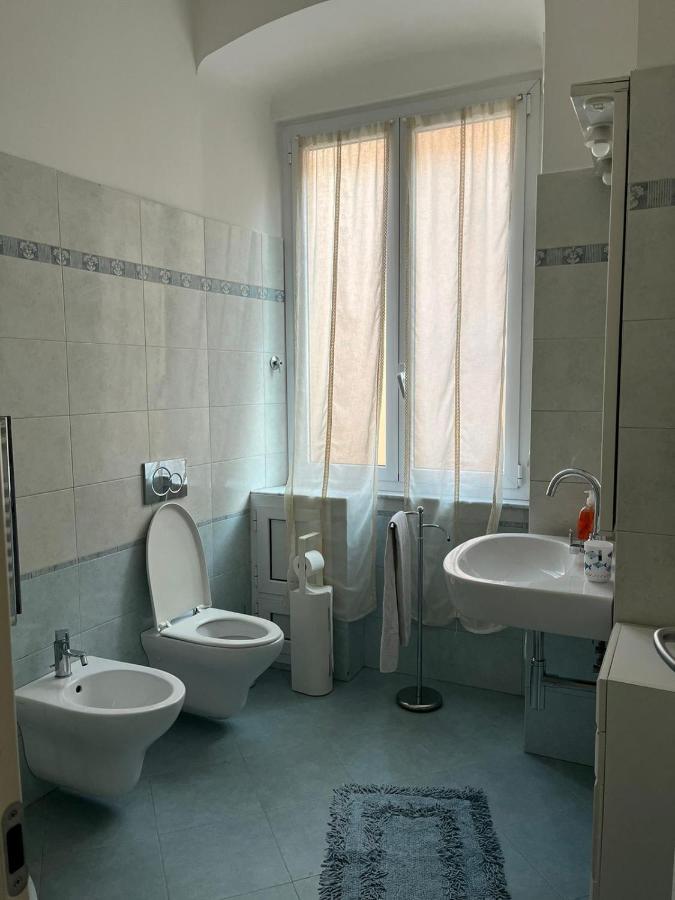 Appartamento In Centro Genoa Bagian luar foto